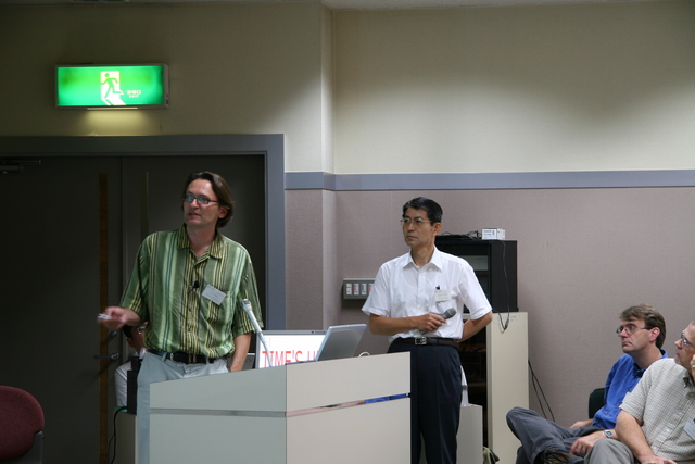 m200708291223.jpg