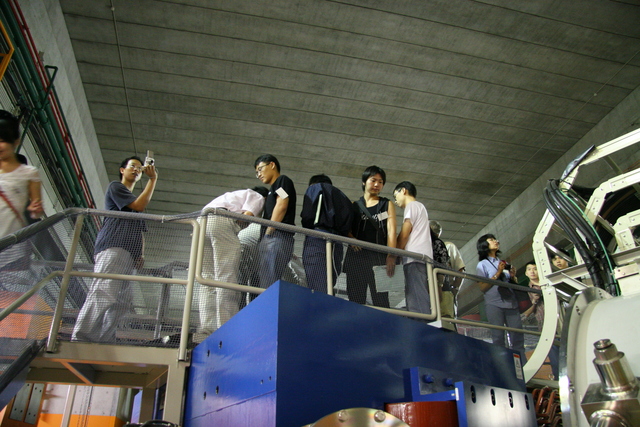 m200708311732.jpg